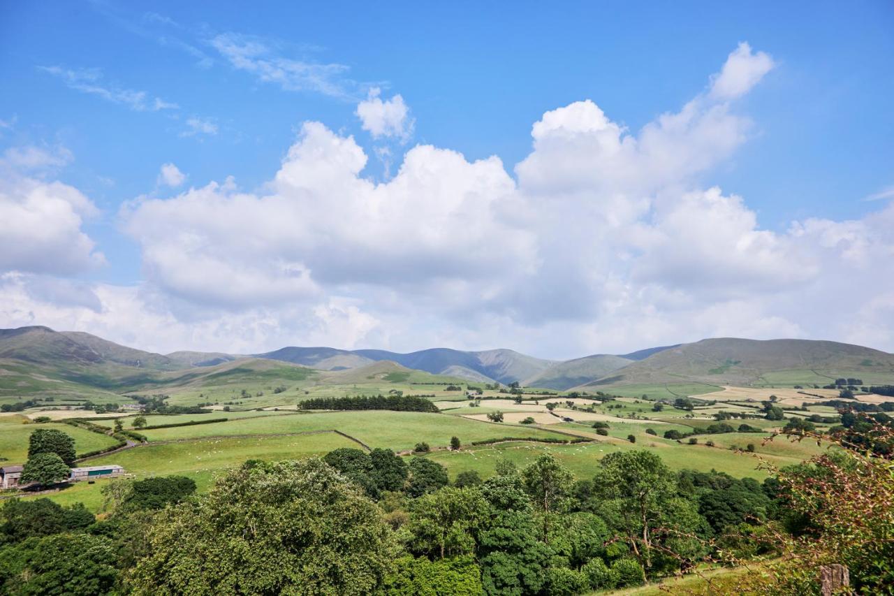 The Dalesman Country Inn Sedbergh Exterior photo